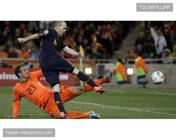 费莱尼宣布退役，山东泰山传奇中场职业生涯圆满落幕