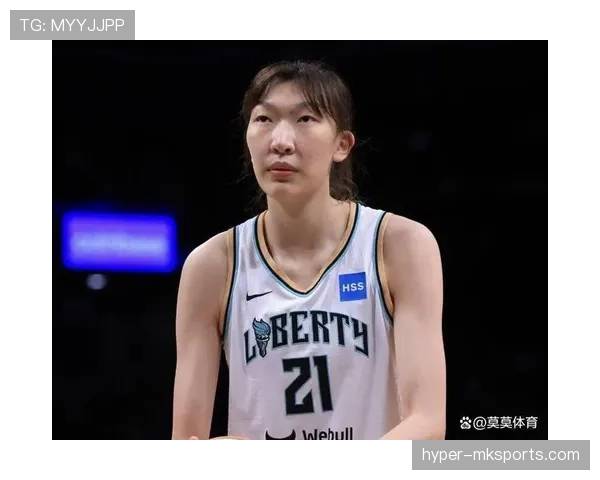 韩旭赛场上霸气侧漏，转头咖啡馆点个十块奶茶也有范儿，差距咋这么大？